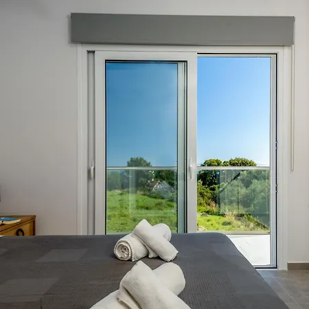 Wonderful Kefalonia - 2 Bedrooms - Solemare - Stunning Mountain Views And Private Pool - Pesada 빌라 Pesádha