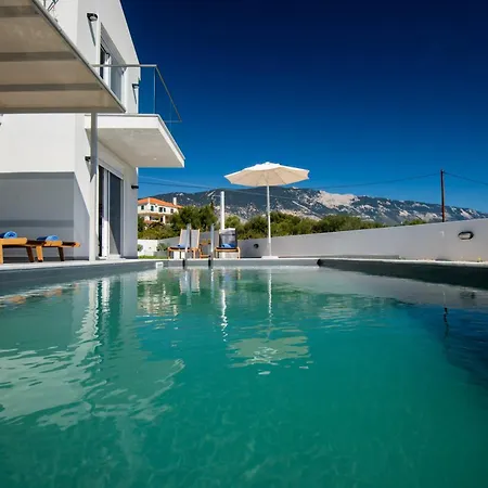 Wonderful Kefalonia - 2 Bedrooms - Solemare - Stunning Mountain Views And Private Pool - Pesada
